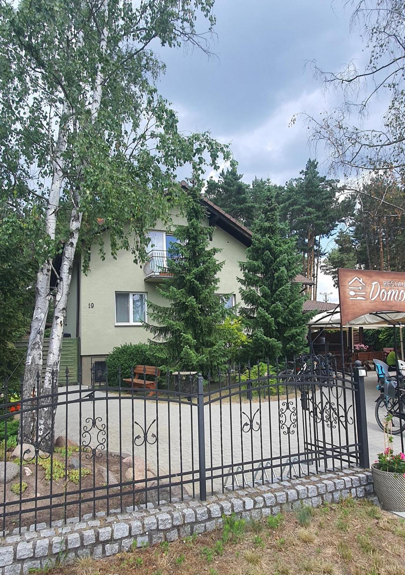 Domowa- Restauracja I Pokoje Wielen Zaobrzanski Exteriér fotografie